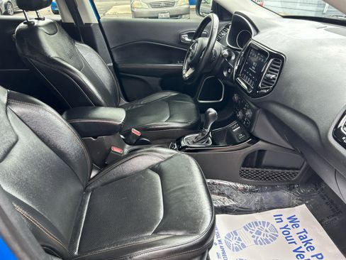 Used 2021 Jeep Compass Limited FWD image 28