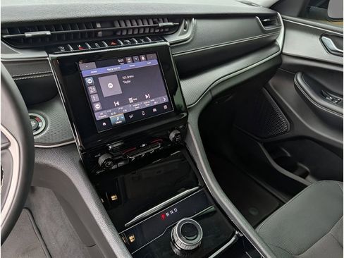 Used 2023 Jeep Grand Cherokee L Laredo w/ Trailer Tow Group (B) AWD/4WD image 21