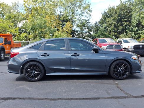 Used 2024 Honda Civic Sport image 8