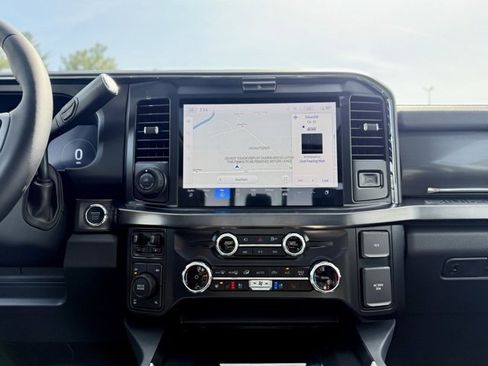 New 2025 Ford F350 Lariat w/ Lariat Ultimate Package image 21