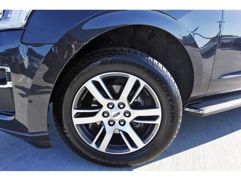 Used 2023 Ford Expedition Max Limited image 31