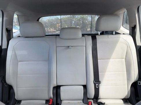 Used 2018 Volkswagen Tiguan S AWD/4WD image 12