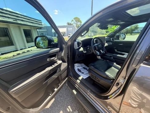 Used 2022 Toyota Tundra Platinum RWD image 11