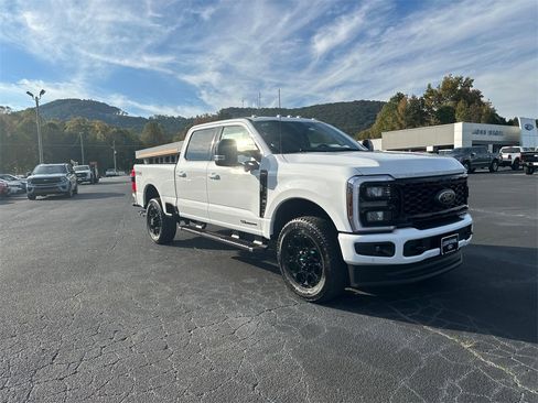 New 2026 Ford F250 Lariat w/ Black Appearance Package image 3