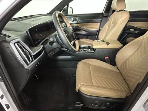Used 2026 Kia Sorento SX Prestige w/ Olive Brown Leather Package AWD/4WD image 12