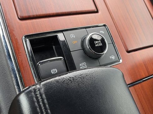 Used 2018 Lincoln Navigator Reserve w/ Technology Package image 27