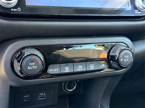 Used 2024 Nissan Kicks SR image 24