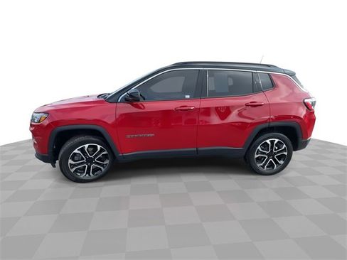 Used 2023 Jeep Compass Limited w/ Sun and Sound Group image 5