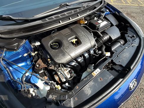 Used 2018 Kia Forte LX FWD image 39