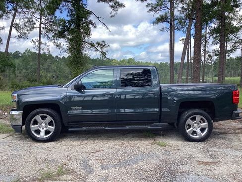 Used 2018 Chevrolet Silverado 1500 LT w/ Texas Edition image 3