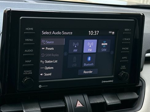 Used 2021 Toyota RAV4 XLE AWD/4WD image 20