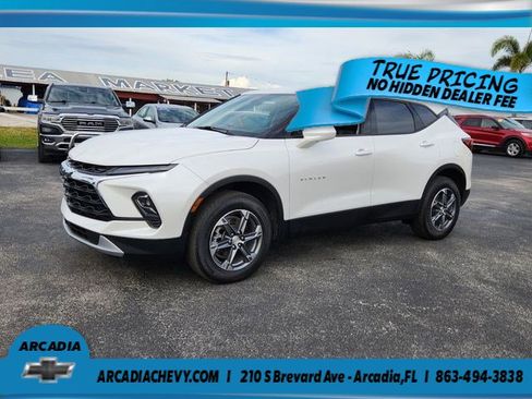 Certified 2023 Chevrolet Blazer LT w/ Driver Confidence Package FWD image 3