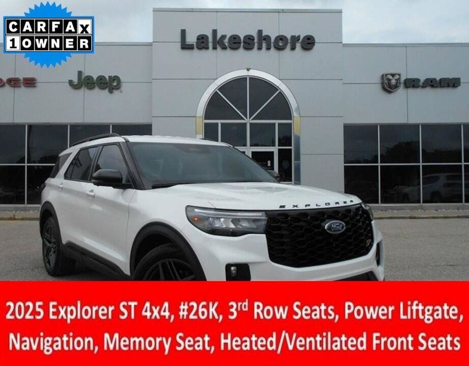 Used 2025 Ford Explorer ST AWD/4WD image 1