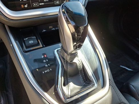 Certified 2022 Subaru Outback Limited w/ Popular Package #2 image 16