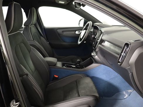 Used 2023 Volvo XC40 Recharge Plus AWD/4WD image 17