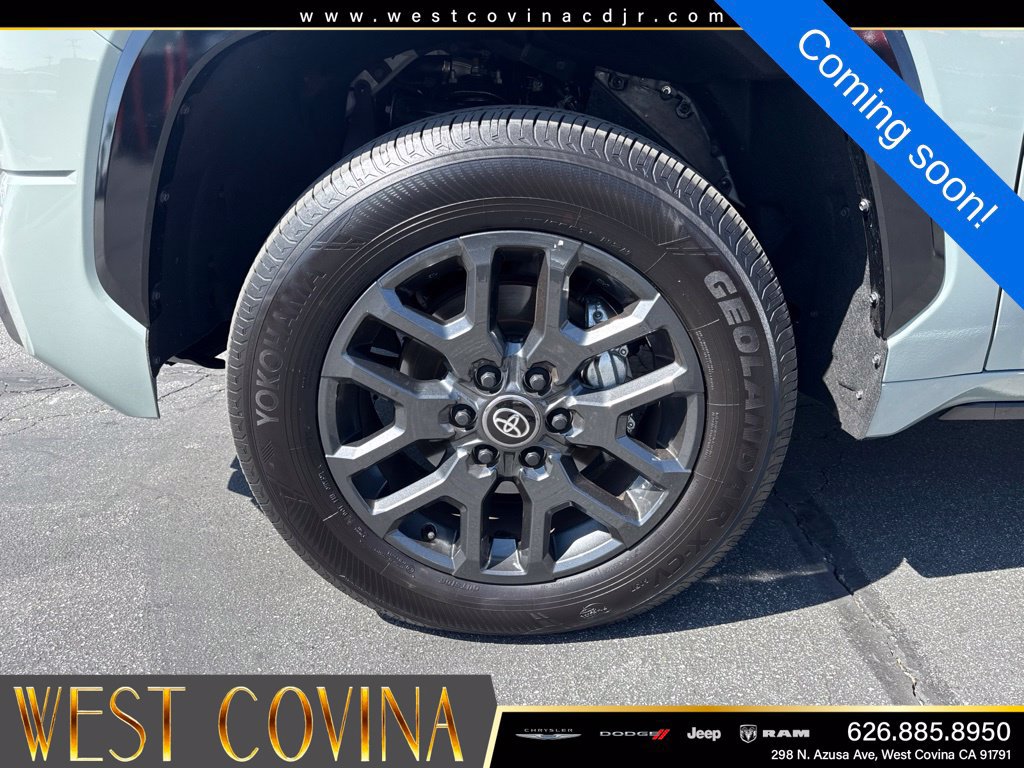 Used 2026 Toyota Tundra Platinum AWD/4WD image 4