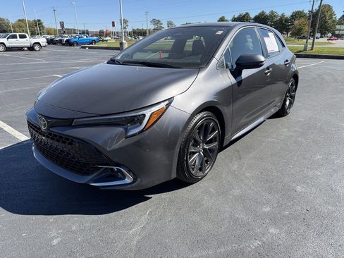 Certified 2025 Toyota Corolla XSE image 6