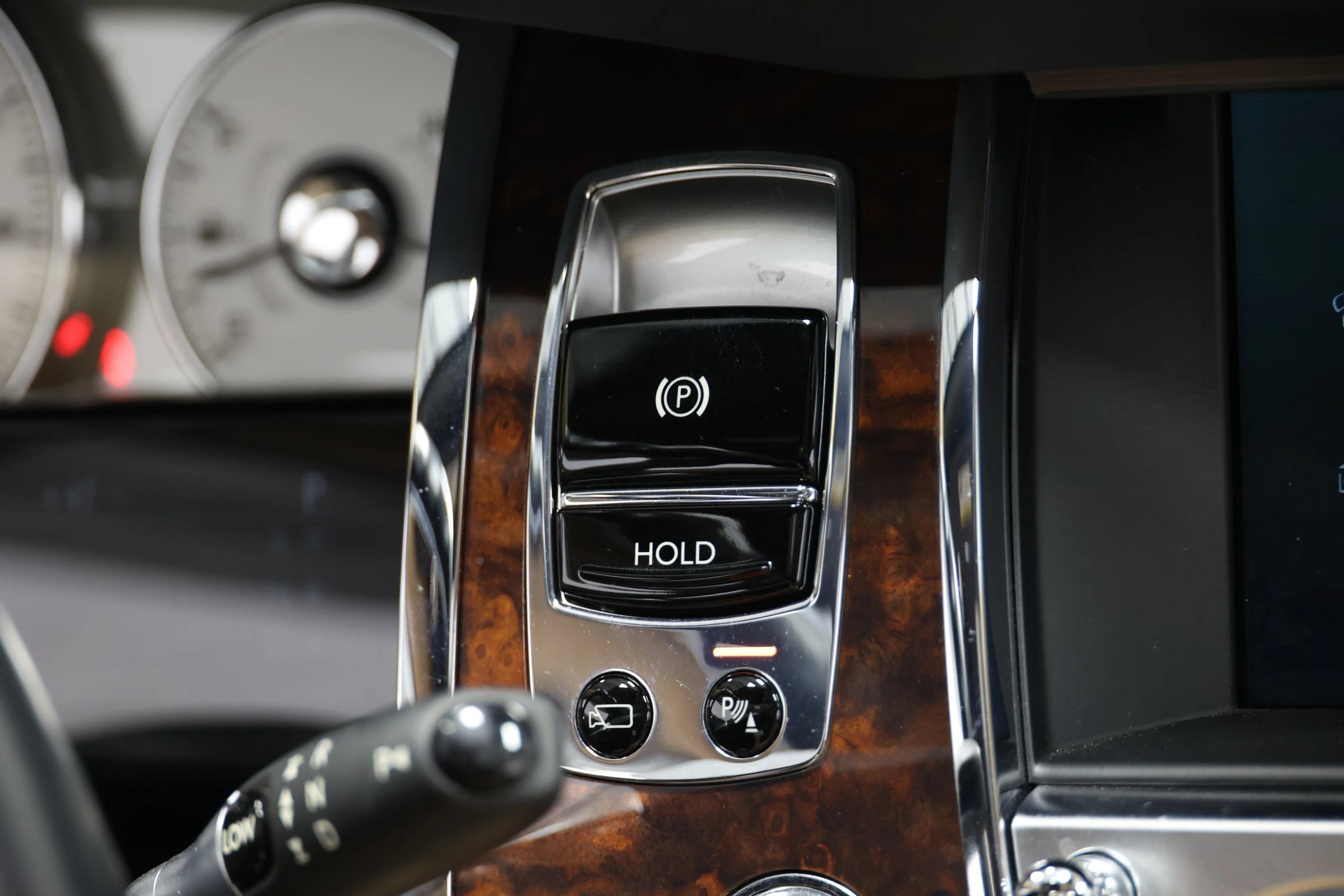Used 2011 Rolls-Royce Ghost RWD image 39