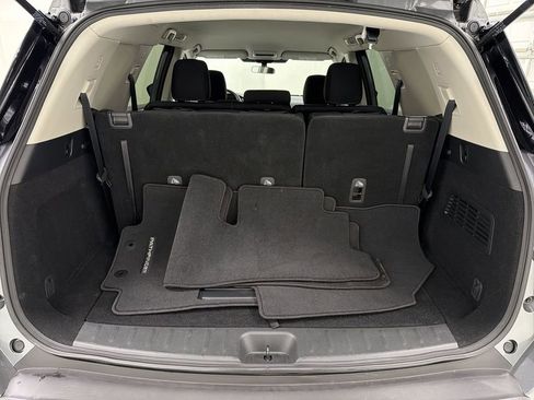 Certified 2025 Nissan Pathfinder S image 15