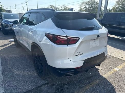 Used 2022 Chevrolet Blazer RS w/ Enhanced Convenience Package FWD image 3