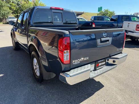 Used 2019 Nissan Frontier SV AWD/4WD image 6