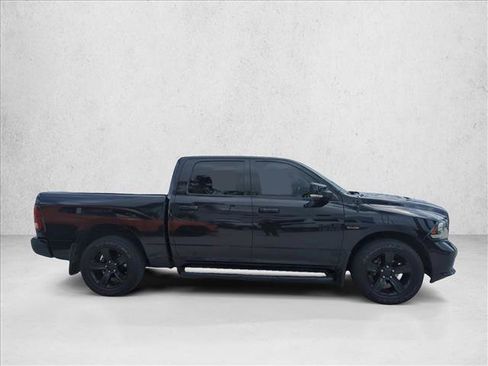 Used 2018 RAM 1500 Sport RWD image 4