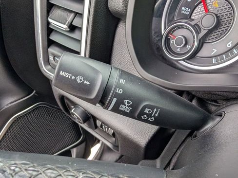 Used 2019 RAM 1500 Laramie image 30