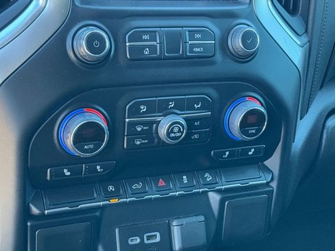 Used 2021 Chevrolet Silverado 1500 RST image 24