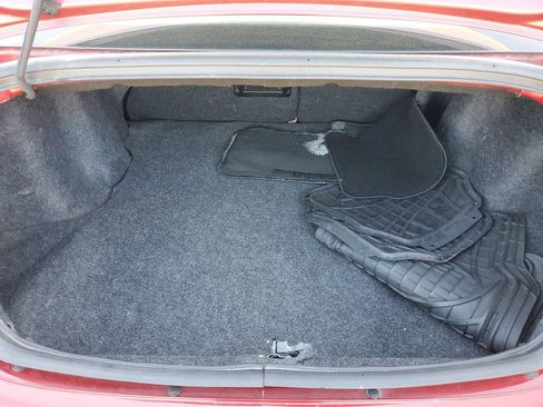 Used 2013 Chrysler 200 Touring FWD image 7