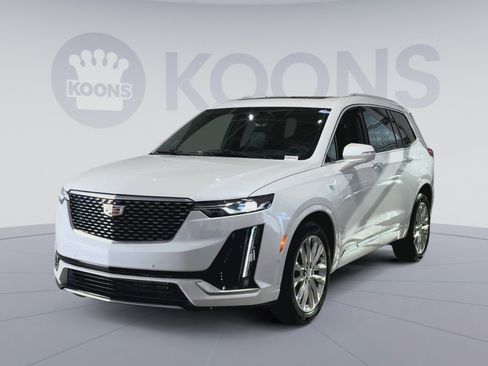 Used 2024 Cadillac XT6 Premium Luxury w/ Technology Package image 5