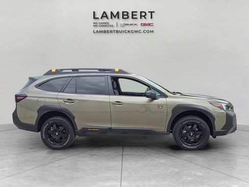 Used 2025 Subaru Outback Wilderness AWD/4WD image 9