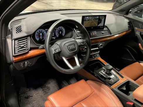 Used 2023 Audi Q5 2.0T Premium Plus w/ Premium Plus Package AWD/4WD image 14