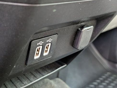 Used 2019 Ford F150 XLT w/ Equipment Group 302A Luxury image 18