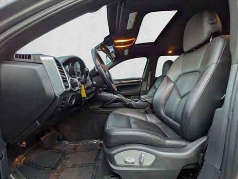 Used 2012 Porsche Cayenne image 16