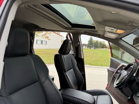 Used 2014 Toyota RAV4 Limited image 25