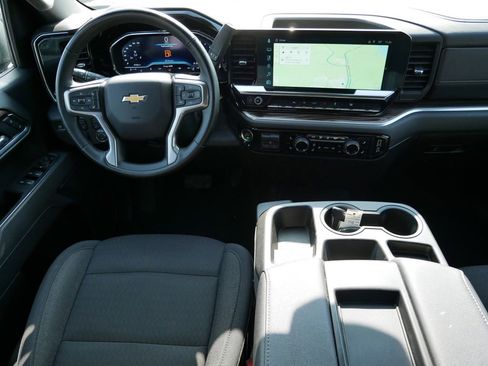 Used 2025 Chevrolet Silverado 1500 LT image 14