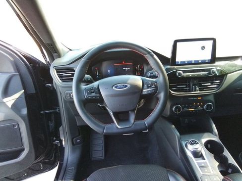 Used 2024 Ford Escape ST-Line image 12