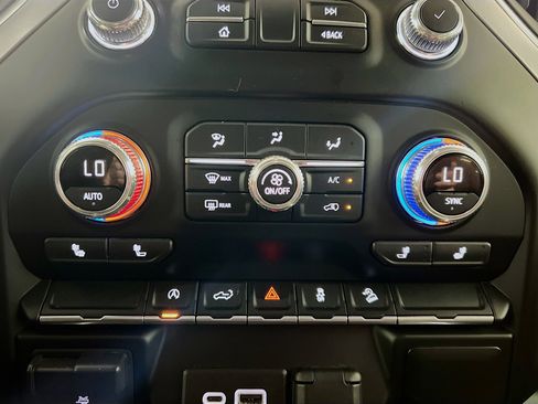 Used 2021 GMC Sierra 1500 Elevation image 8