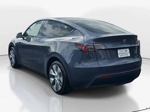 Used 2023 Tesla Model Y Long Range image 5