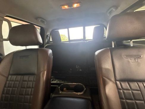 Used 2018 Nissan Titan Platinum Reserve w/ Platinum Utility Package AWD/4WD image 17