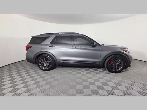Used 2025 Ford Explorer ST w/ Sun And Sound Package AWD/4WD image 35