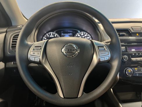 Used 2015 Nissan Altima 2.5 S w/ Sport Value Package FWD image 17