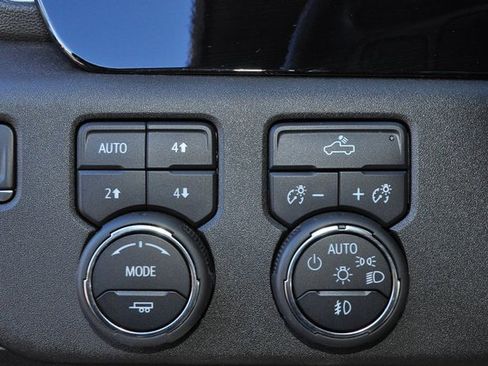 Used 2022 Chevrolet Silverado 1500 RST image 28