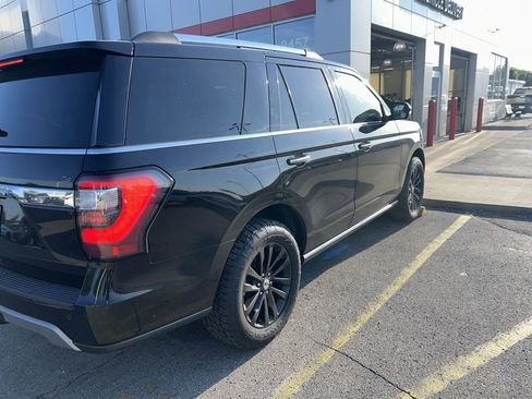 Used 2019 Ford Expedition Limited AWD/4WD image 3