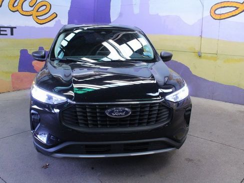 Used 2023 Ford Escape Active image 3