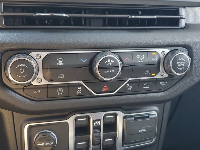 New 2025 Jeep Gladiator Sport AWD/4WD image 28