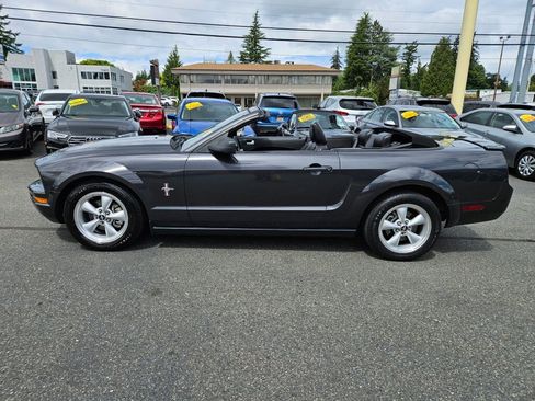 Used 2007 Ford Mustang Premium RWD image 14