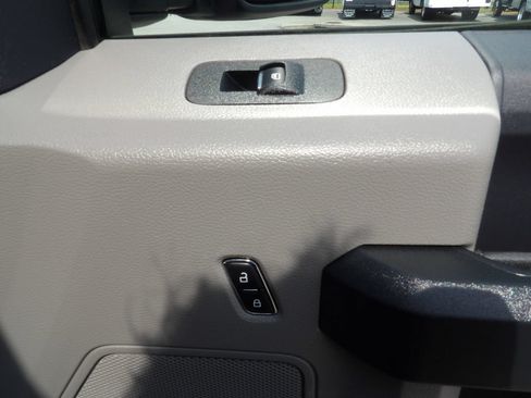 Used 2022 Ford F350 XL w/ Power Equipment Group RWD image 30