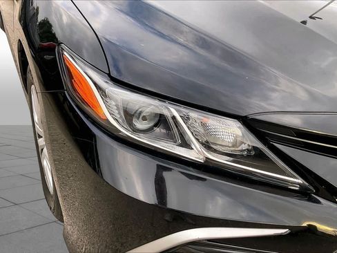 Used 2022 Toyota Camry LE FWD image 26