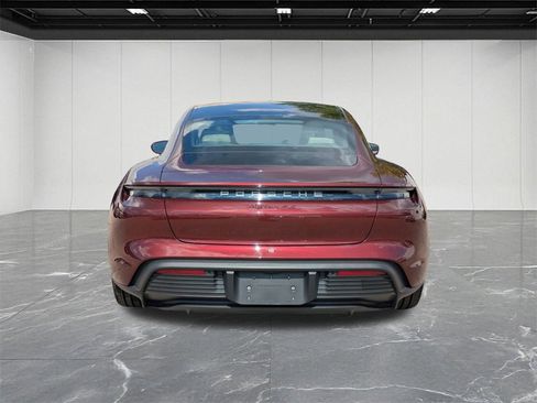 Used 2021 Porsche Taycan 4S image 7